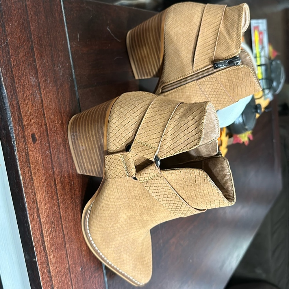 Arider Girl Booties